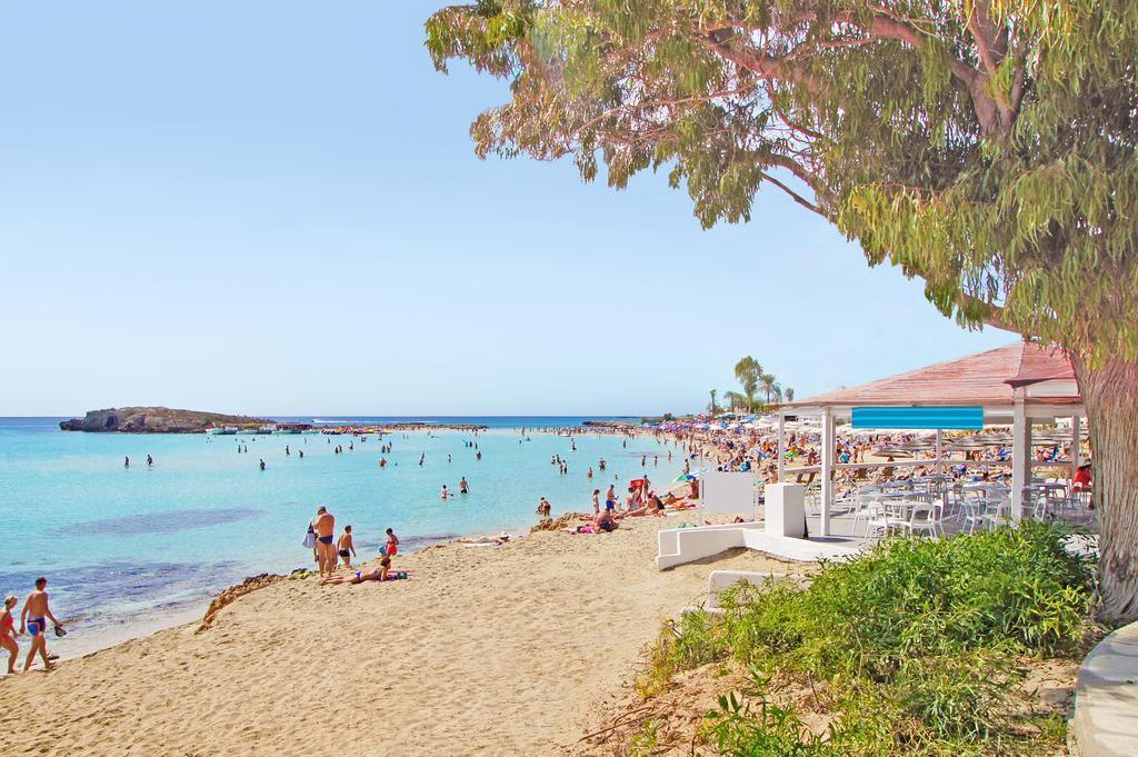 Villa Merry Ayia Napa Exterior photo